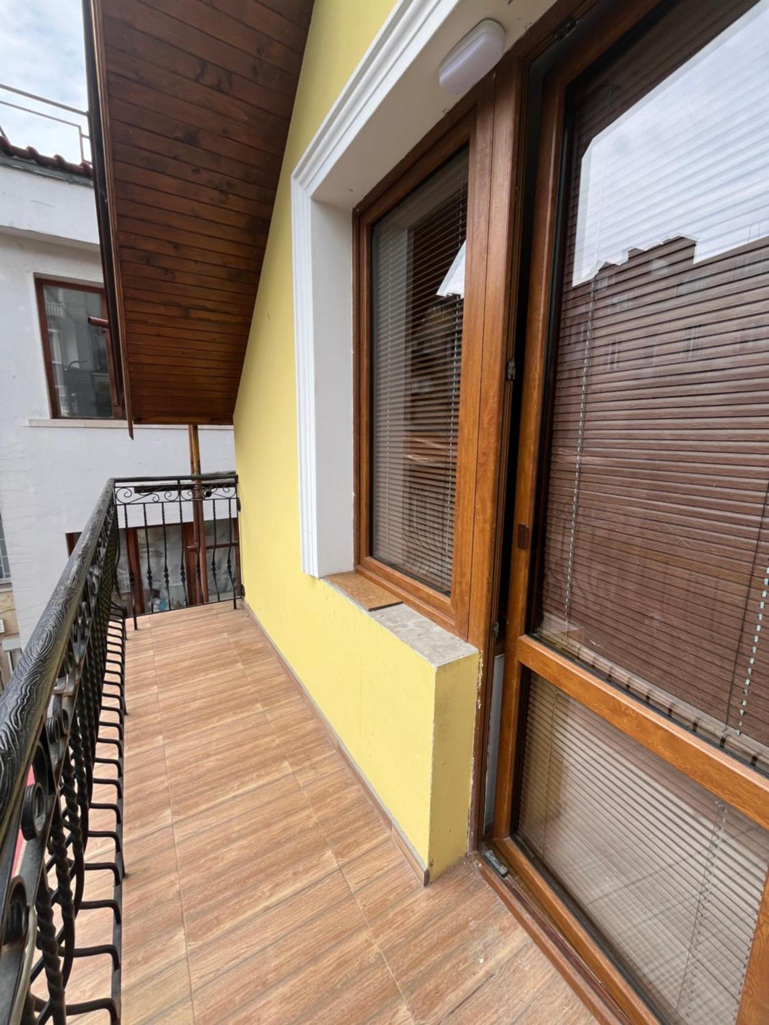 En-Suite Rooms: Novа Guesthouse In Sofia Center Экстерьер фото
