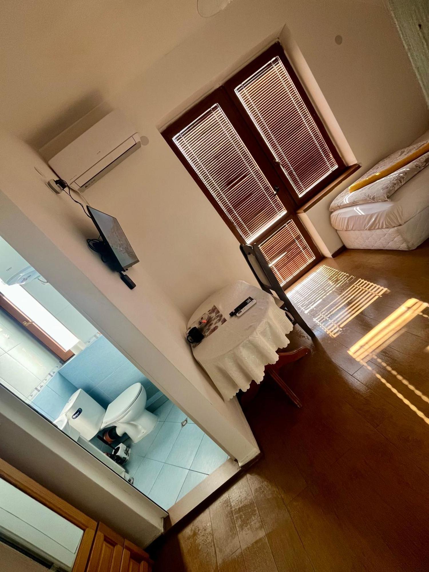 En-Suite Rooms: Novа Guesthouse In Sofia Center Номер фото