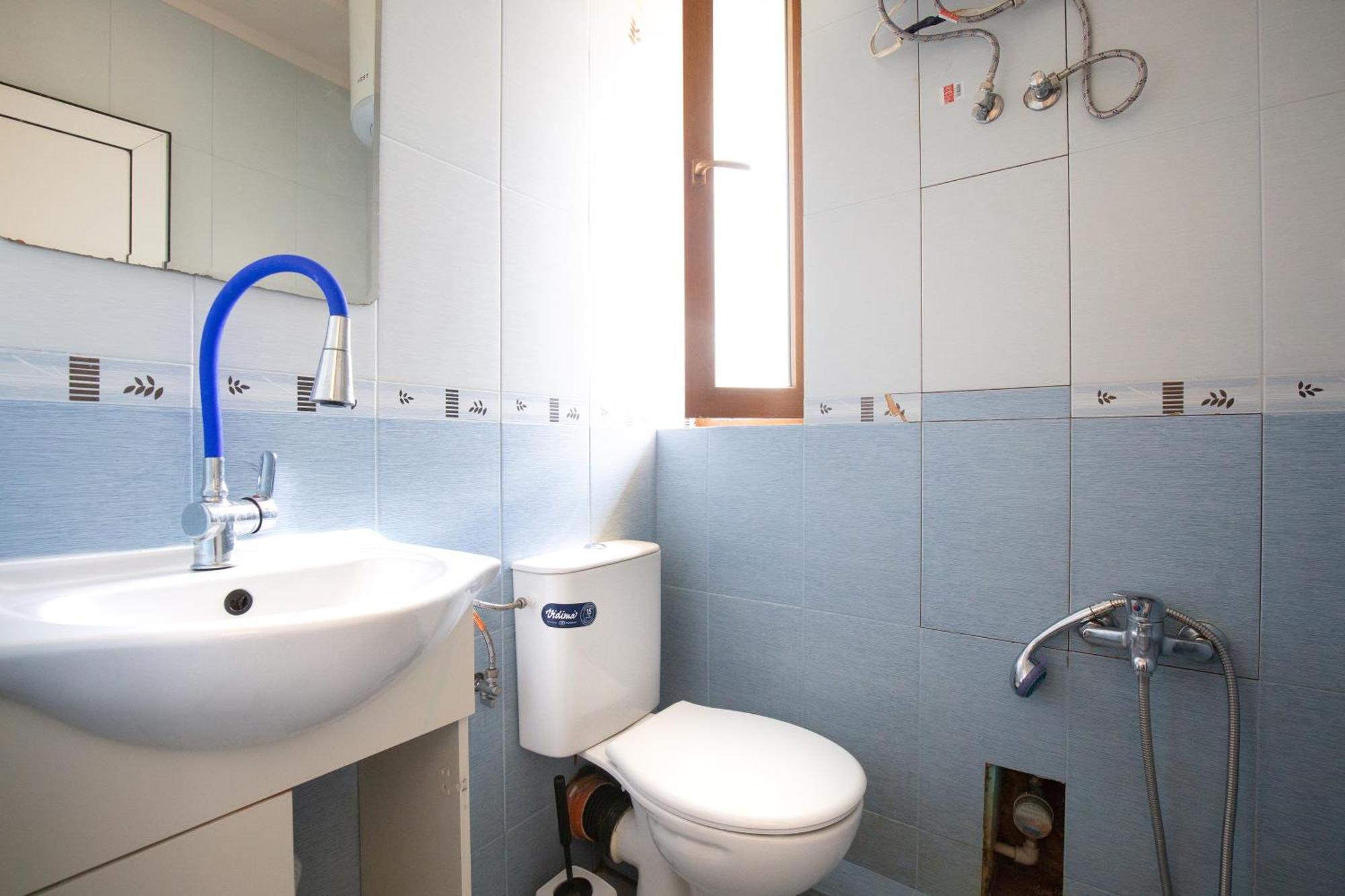 En-Suite Rooms: Novа Guesthouse In Sofia Center Экстерьер фото