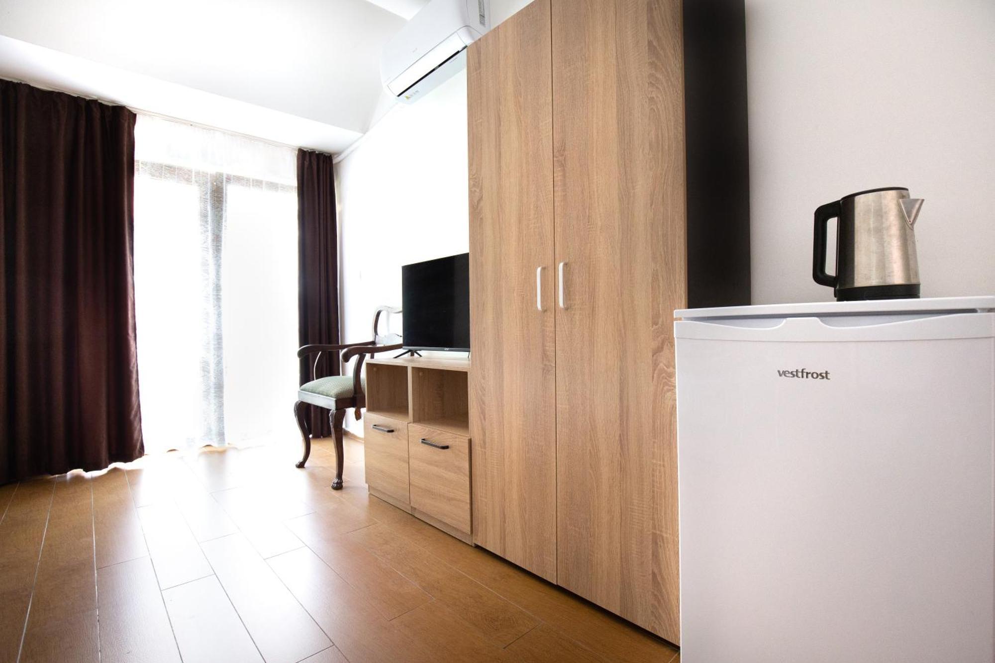 En-Suite Rooms: Novа Guesthouse In Sofia Center Экстерьер фото